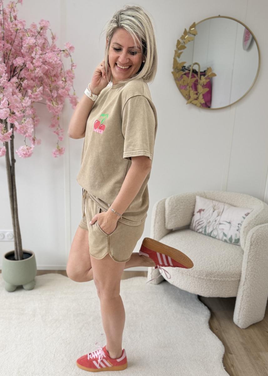 Ensemble Cherry camel