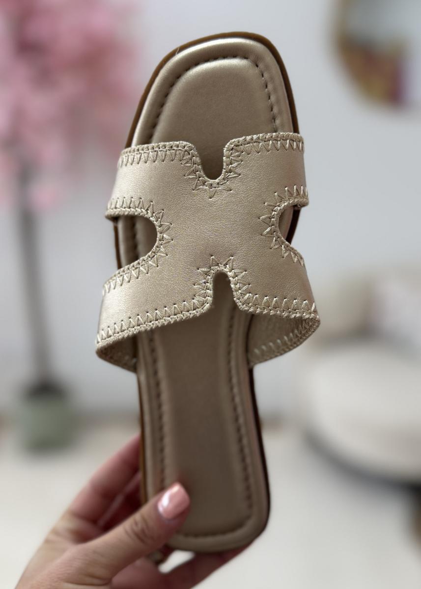 Mules Hannah or