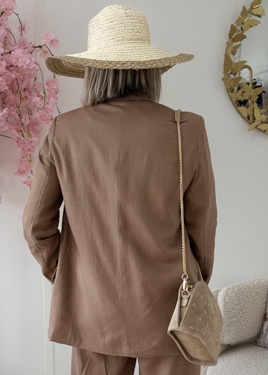 Ensemble Charlize camel