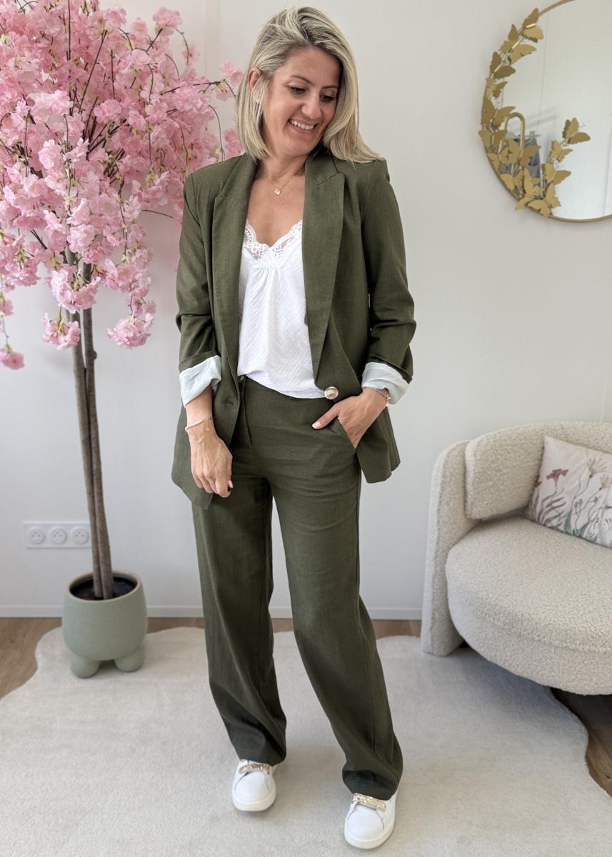 Ensemble Charlize kaki