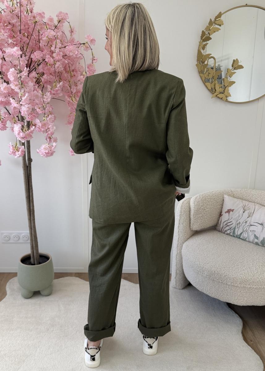 Ensemble Charlize kaki