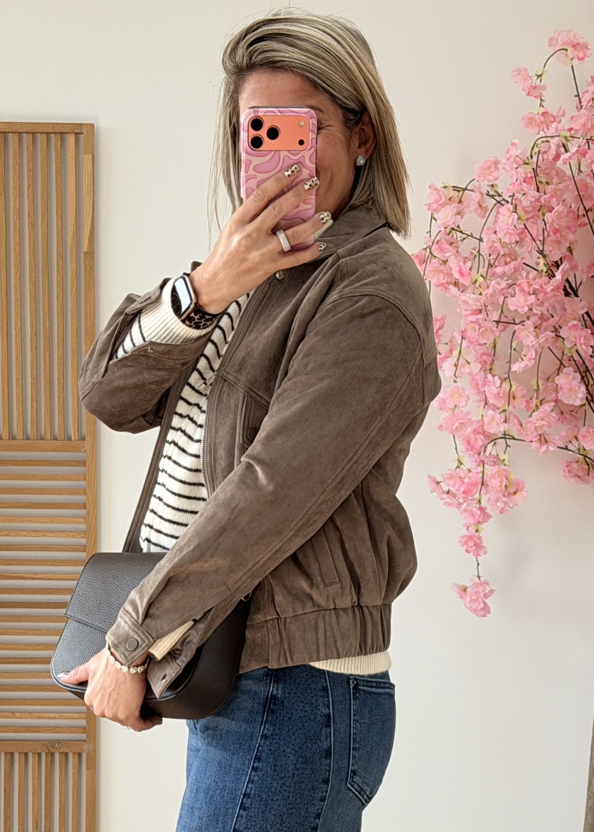 #couleur_taupe