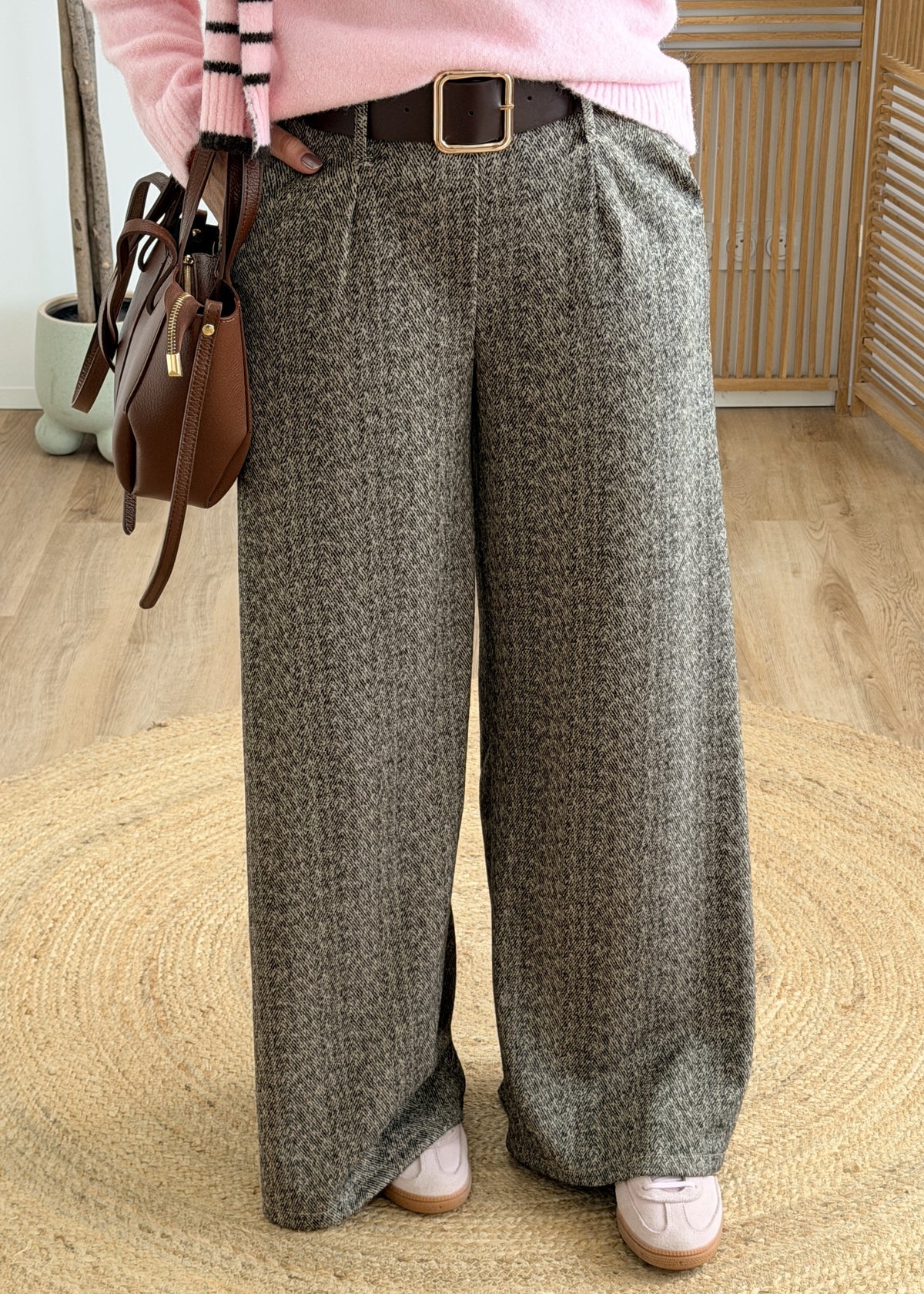 Pantalon à chevrons ceinturé taille haute