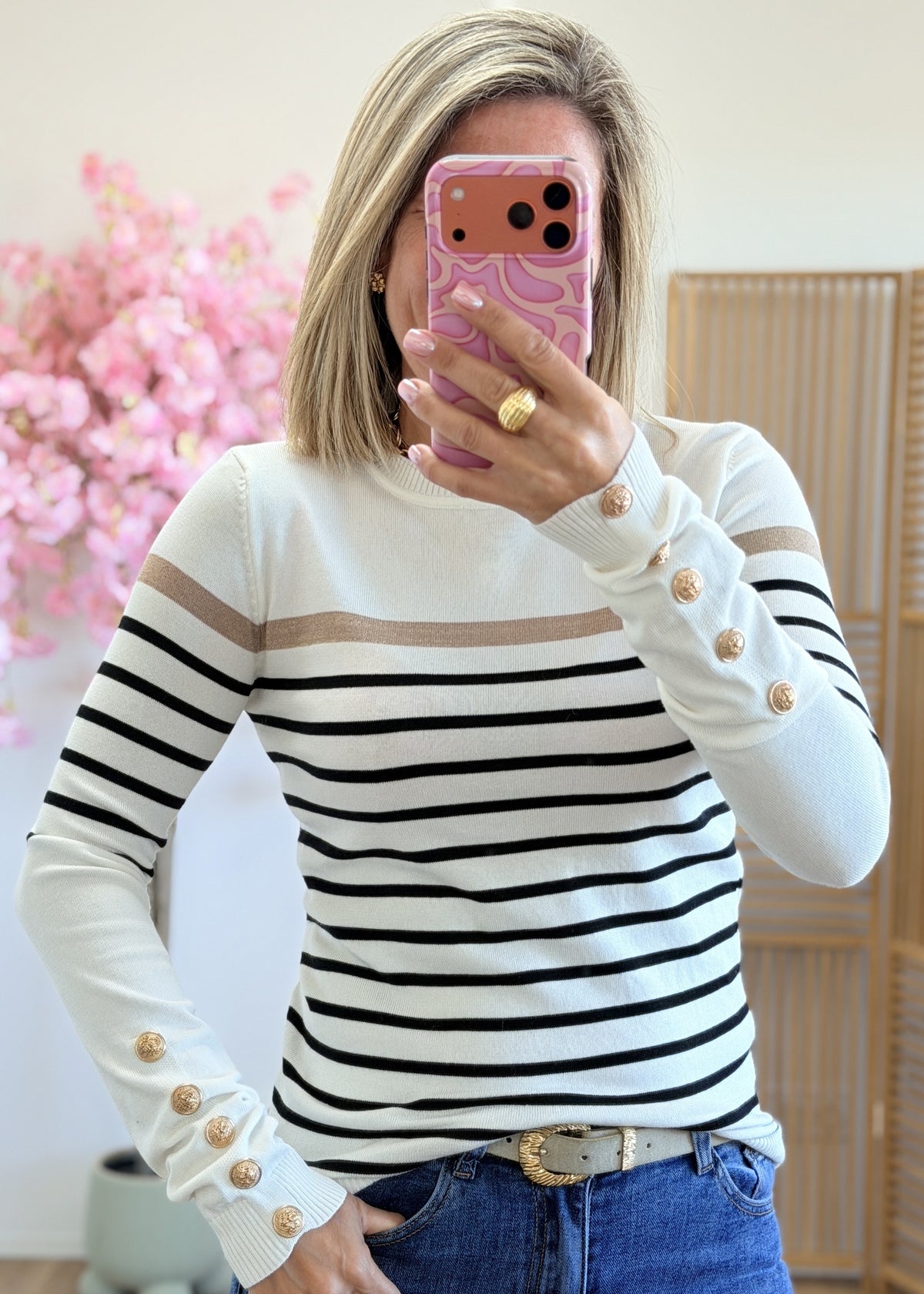 Pull marinière à boutons dorés