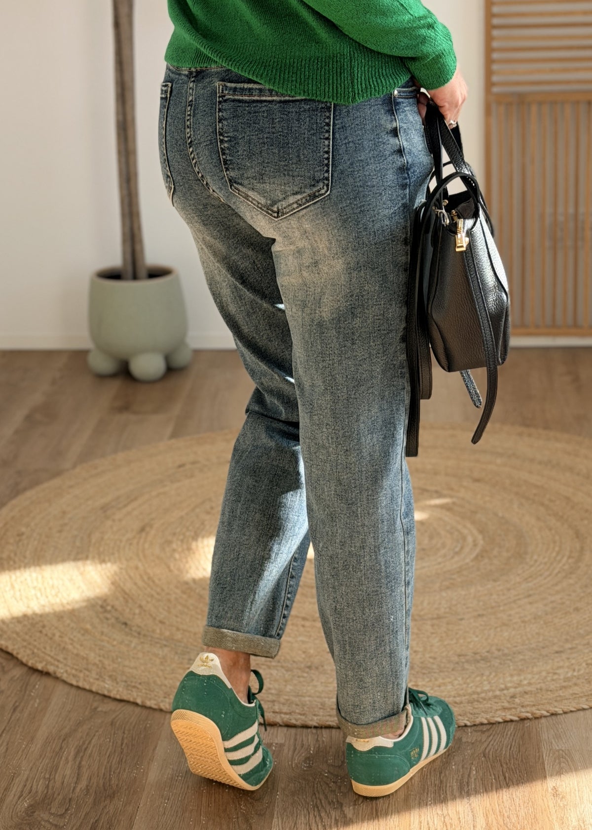 Jean mom ceinturé taille haute