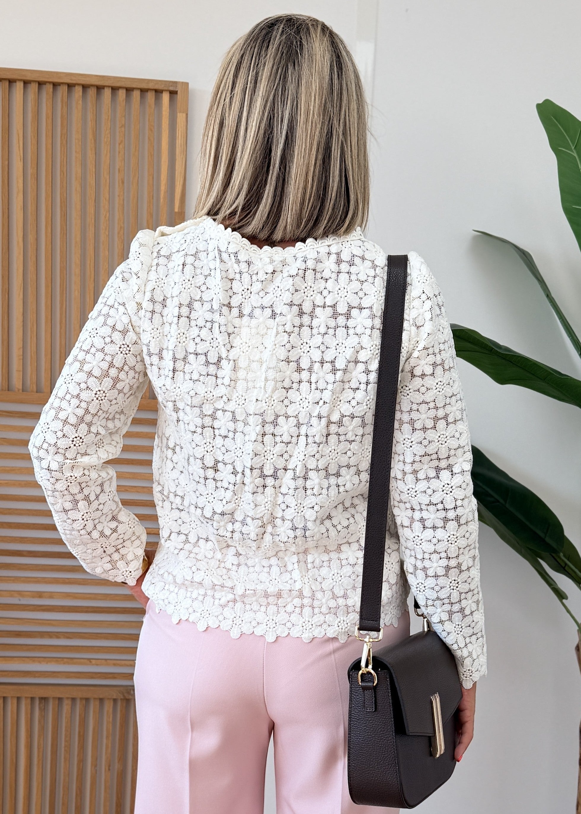 Blouse Brodée Doublée Boutons Or