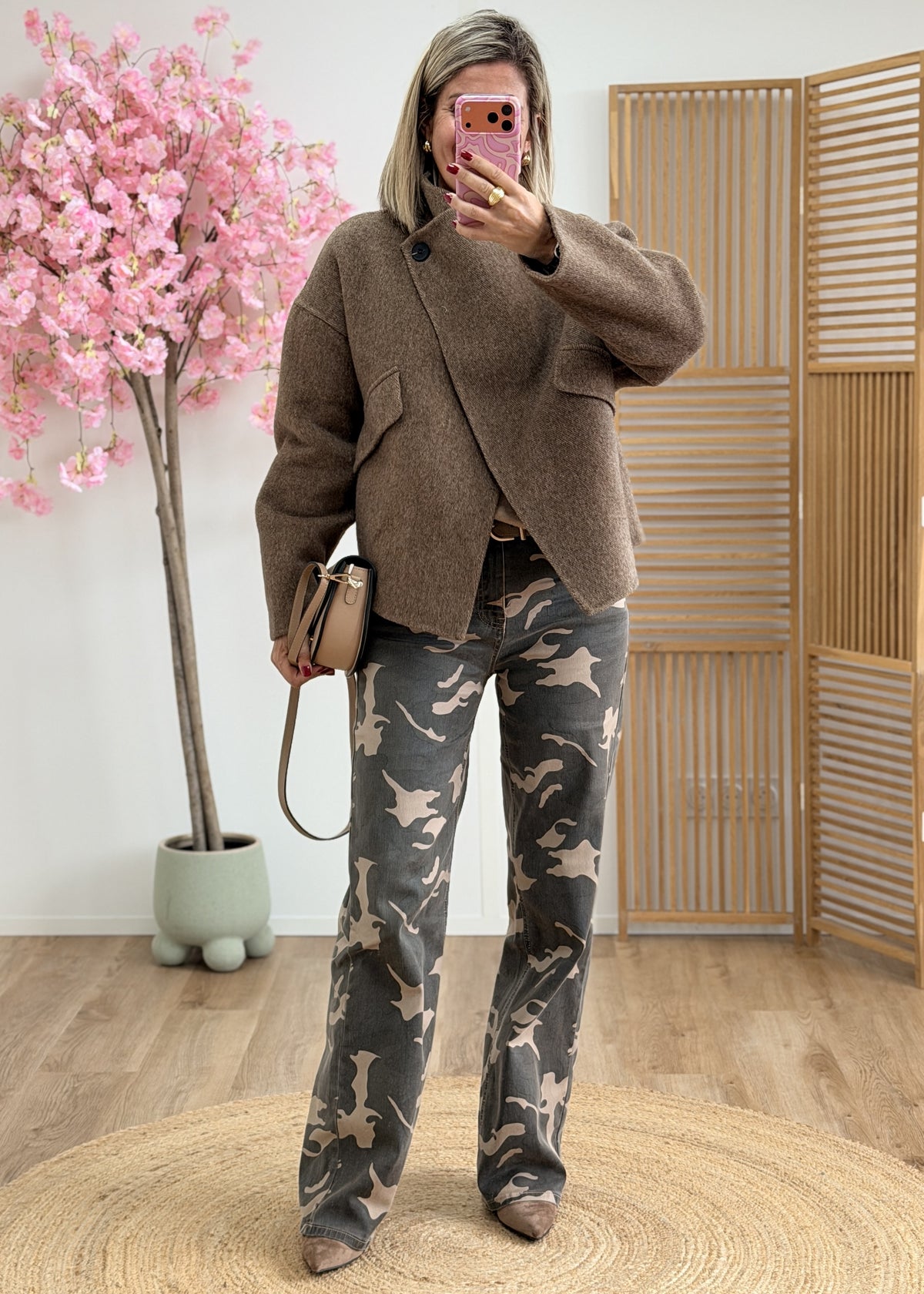 Manteau asymétrique en lainage taupe
