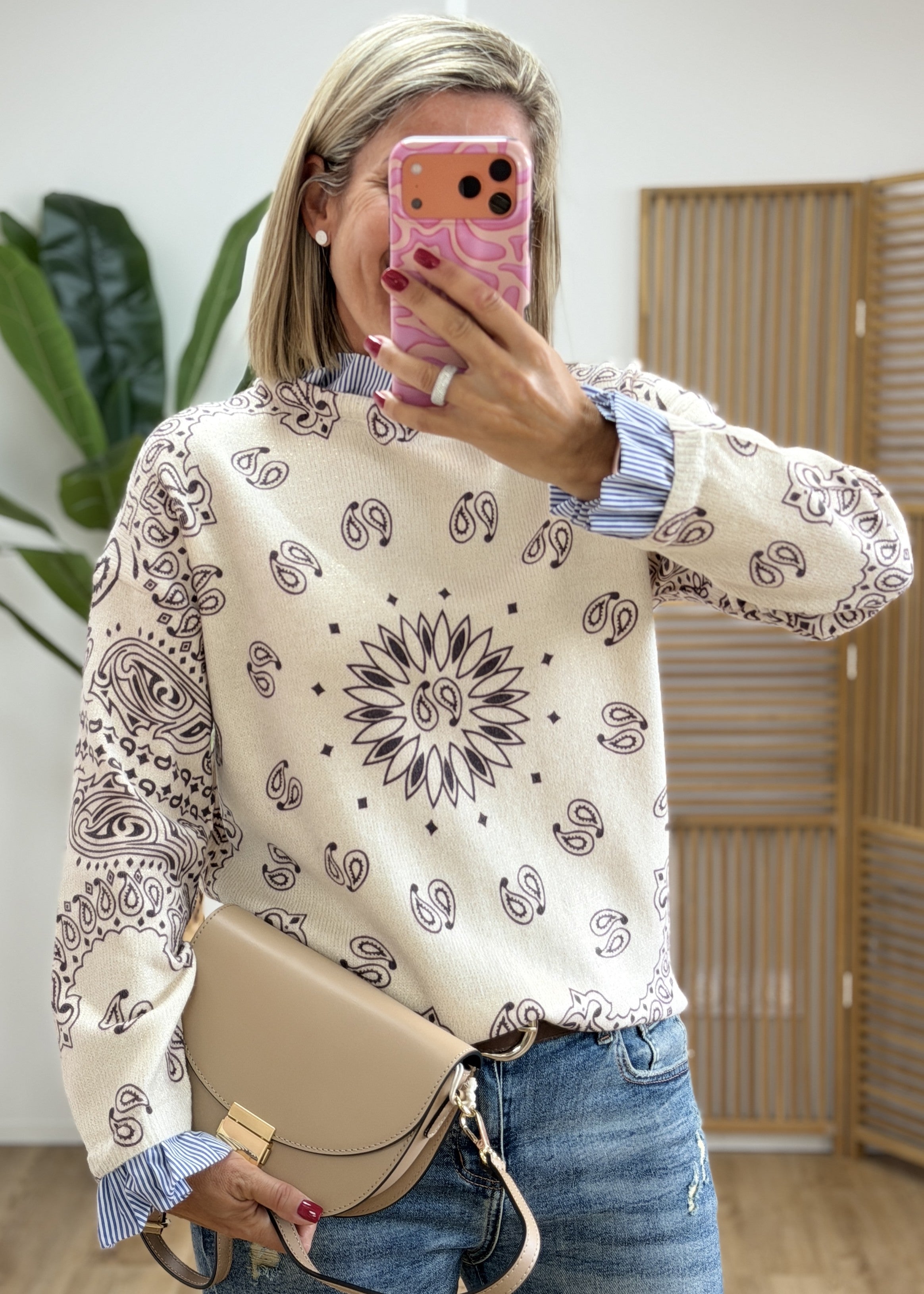 Pull Irisé Col et Bout des Manches Chemise