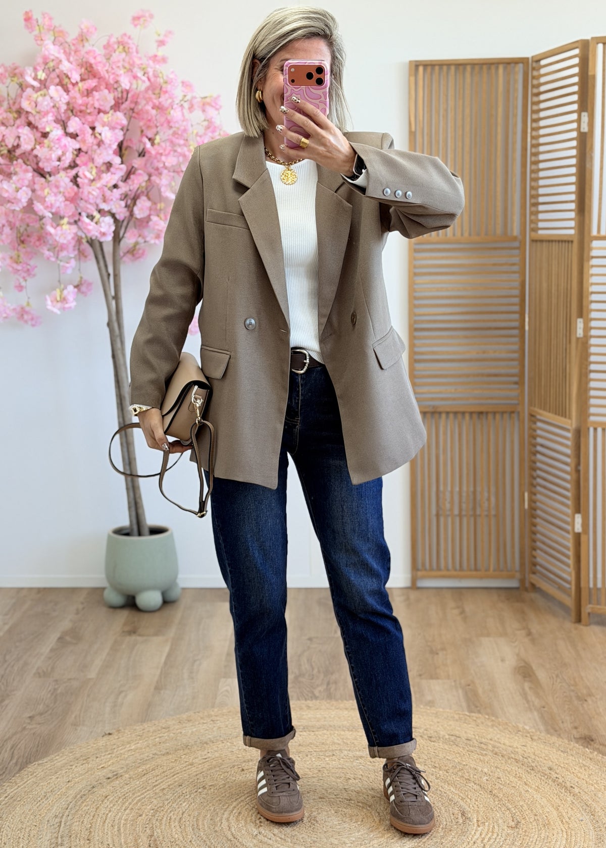 #couleur_taupe