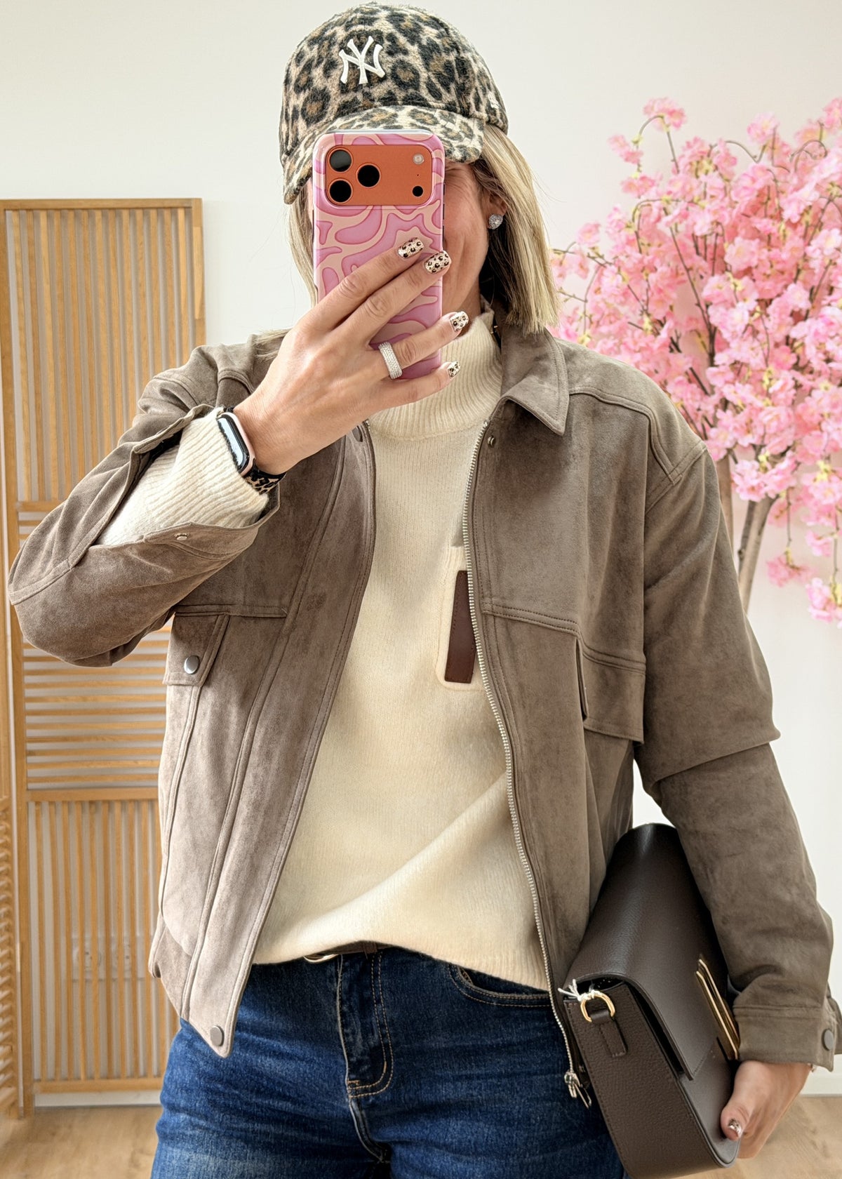 #couleur_taupe