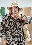 Ensemble Cora leopard