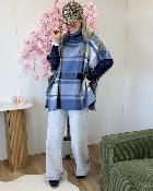 Poncho col roulé bleu