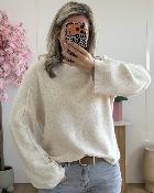 Pull avec foulard ecru