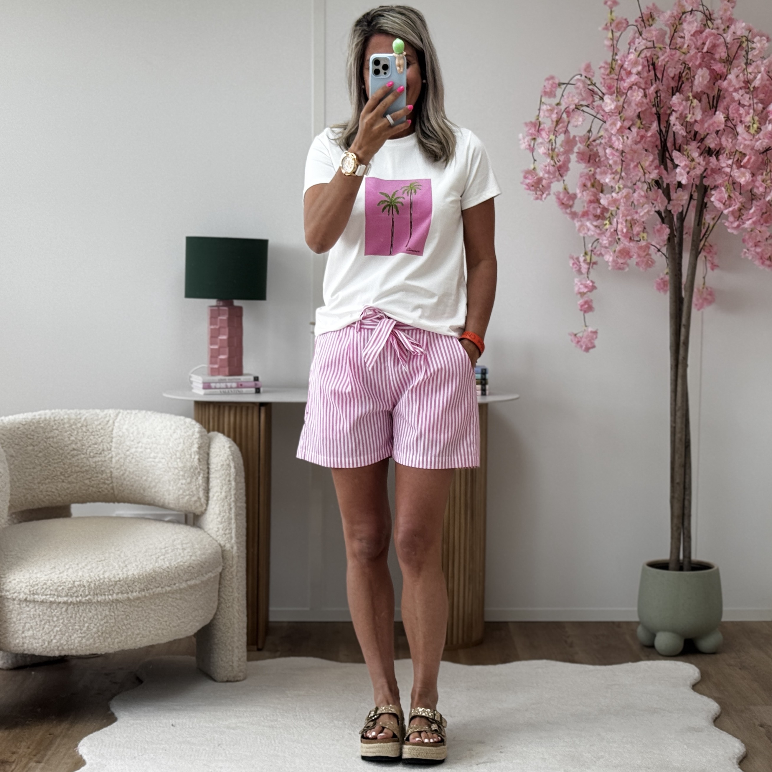 Short Rafael rose