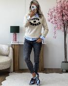 Sweat Amour is french beige