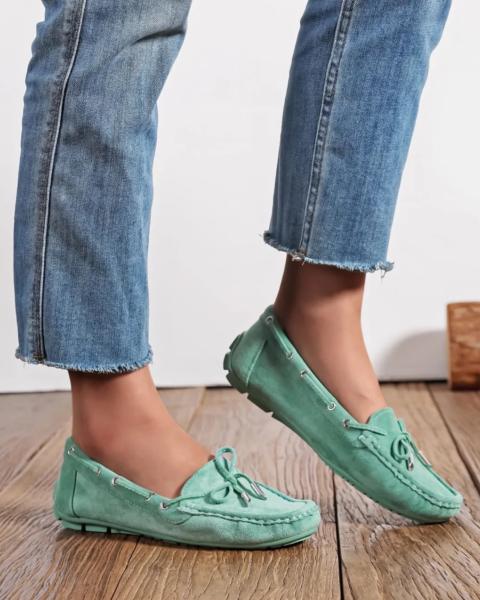 Mocassins vertes (chaussent petit)