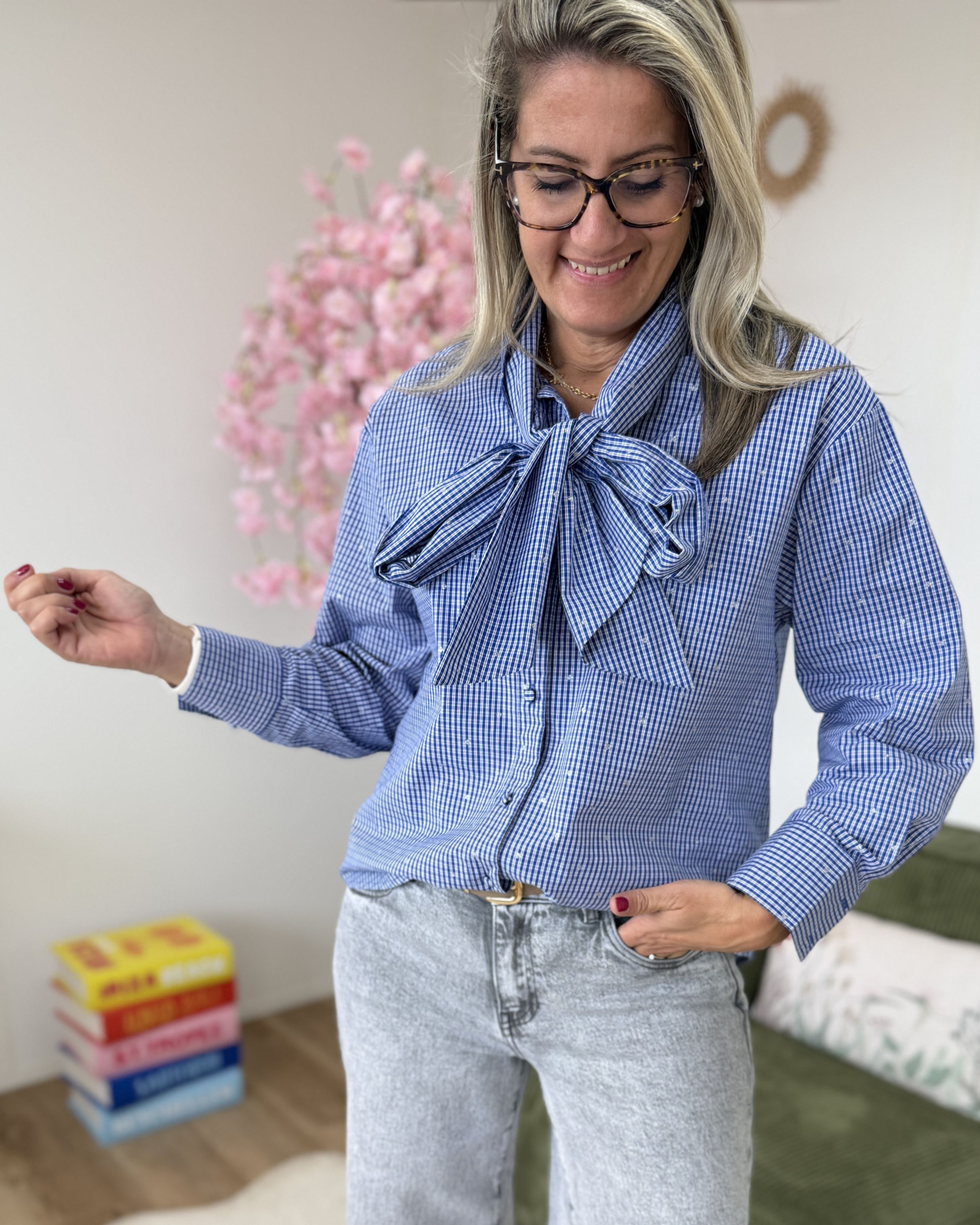 Chemise à lavallière 