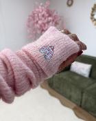 Pull avec mitaines rose