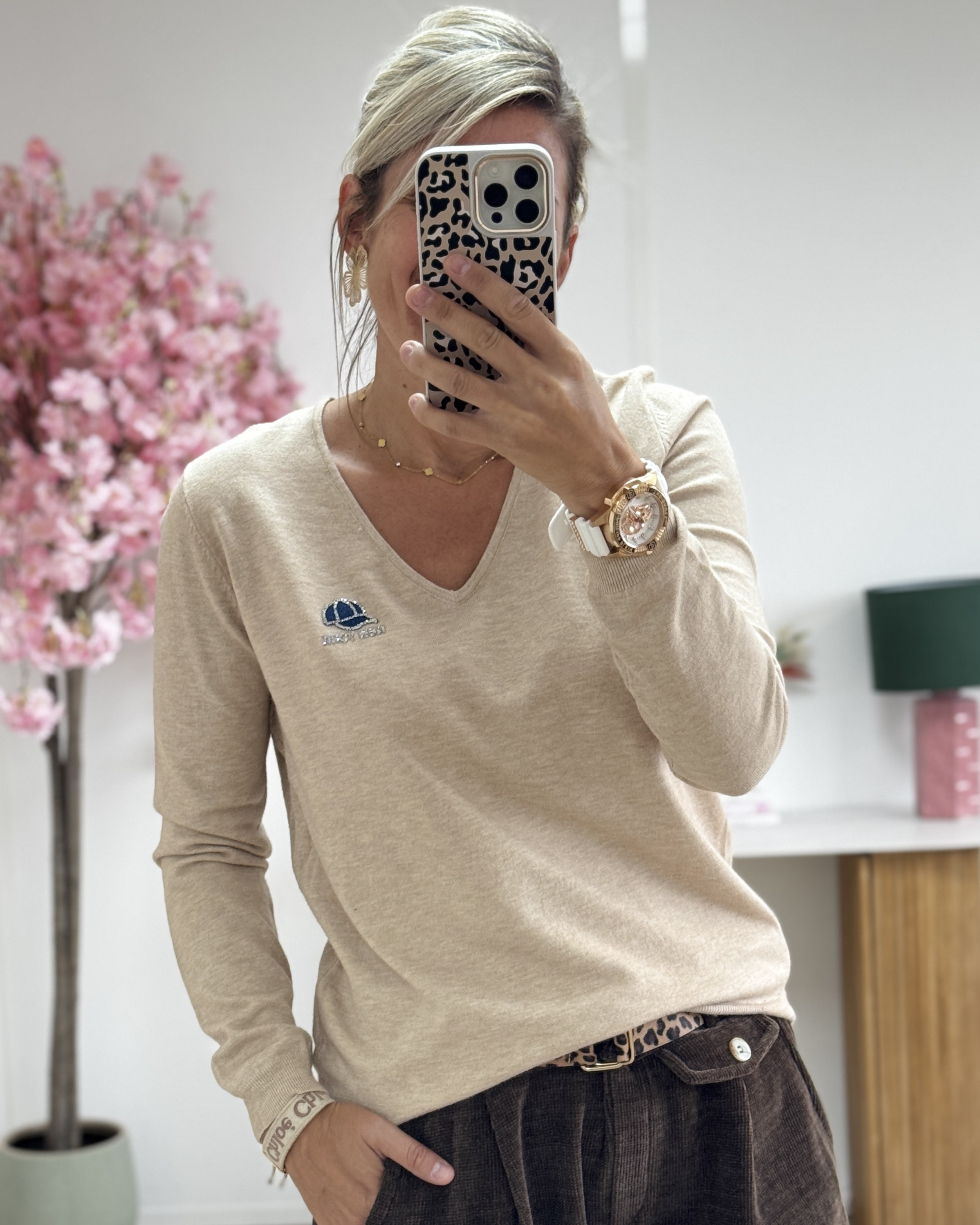 Pull casquette strass