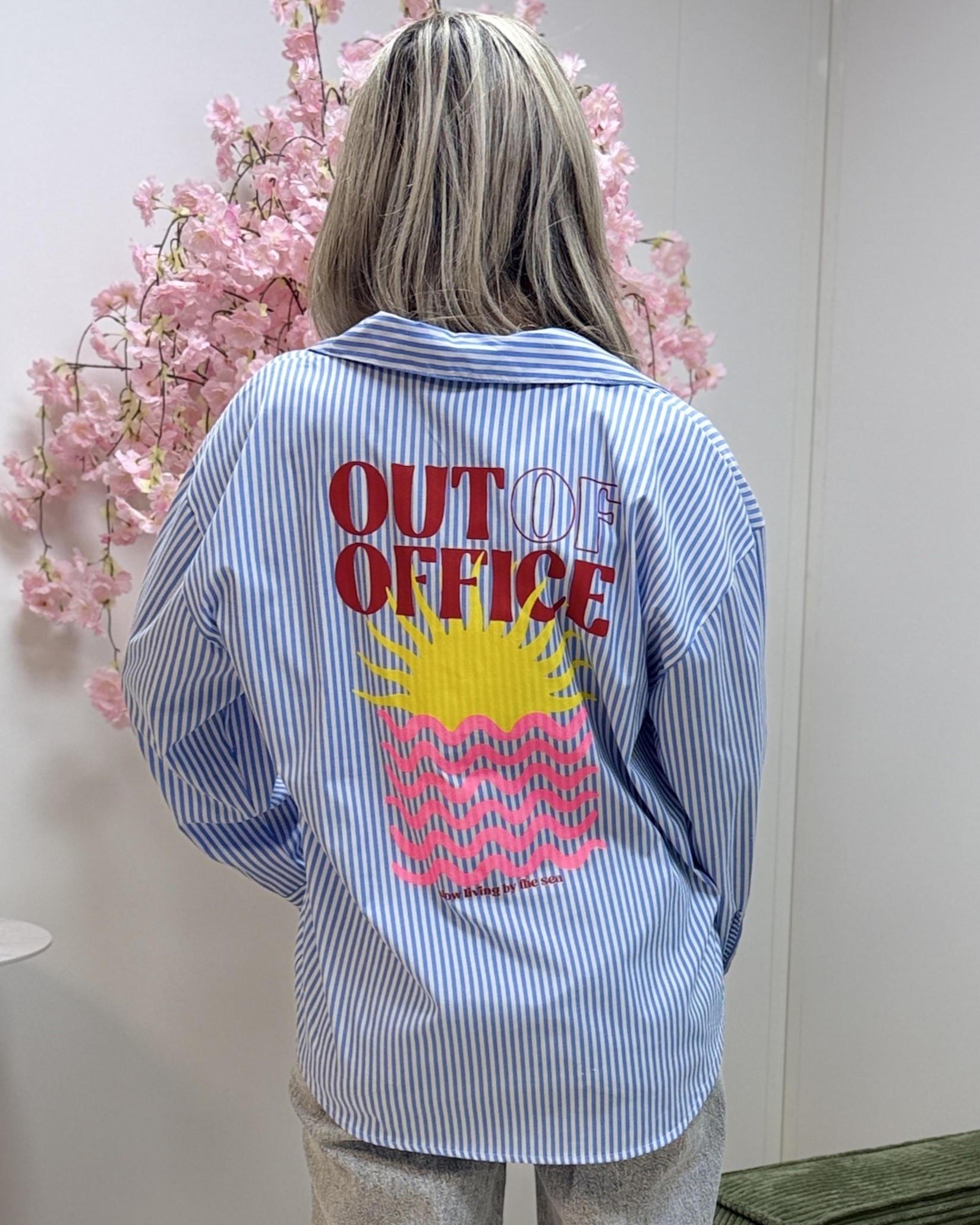Chemise Out of office bleue