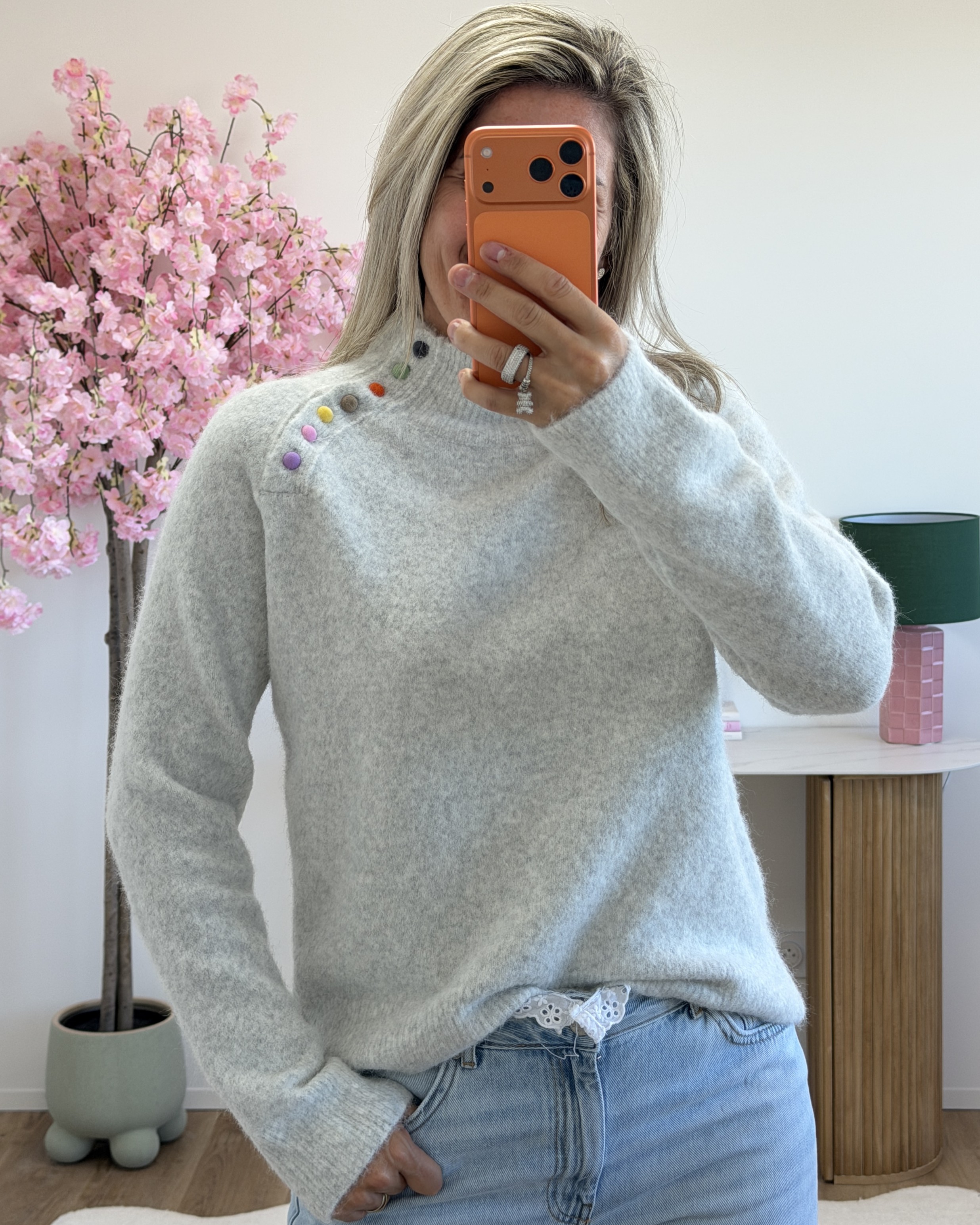 Pull Maya gris