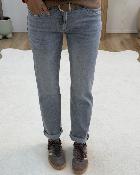 Jean Mom gris