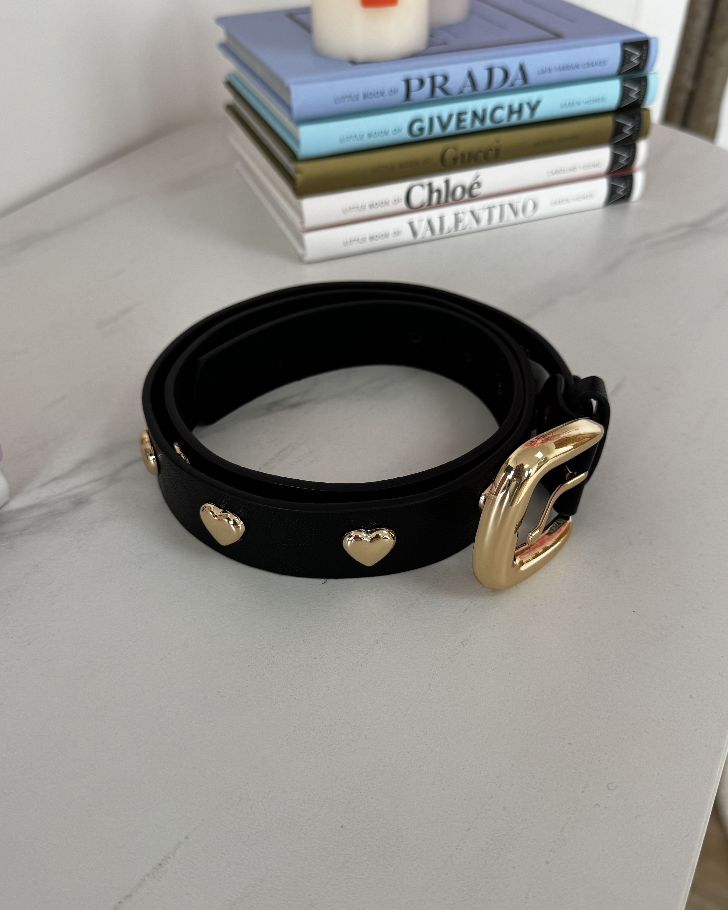 Ceinture en cuir coeurs noirs