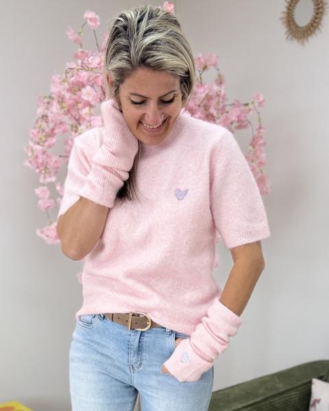 Pull avec mitaines rose