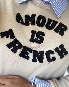 Sweat Amour is french beige