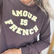 Sweat Amour is french marron