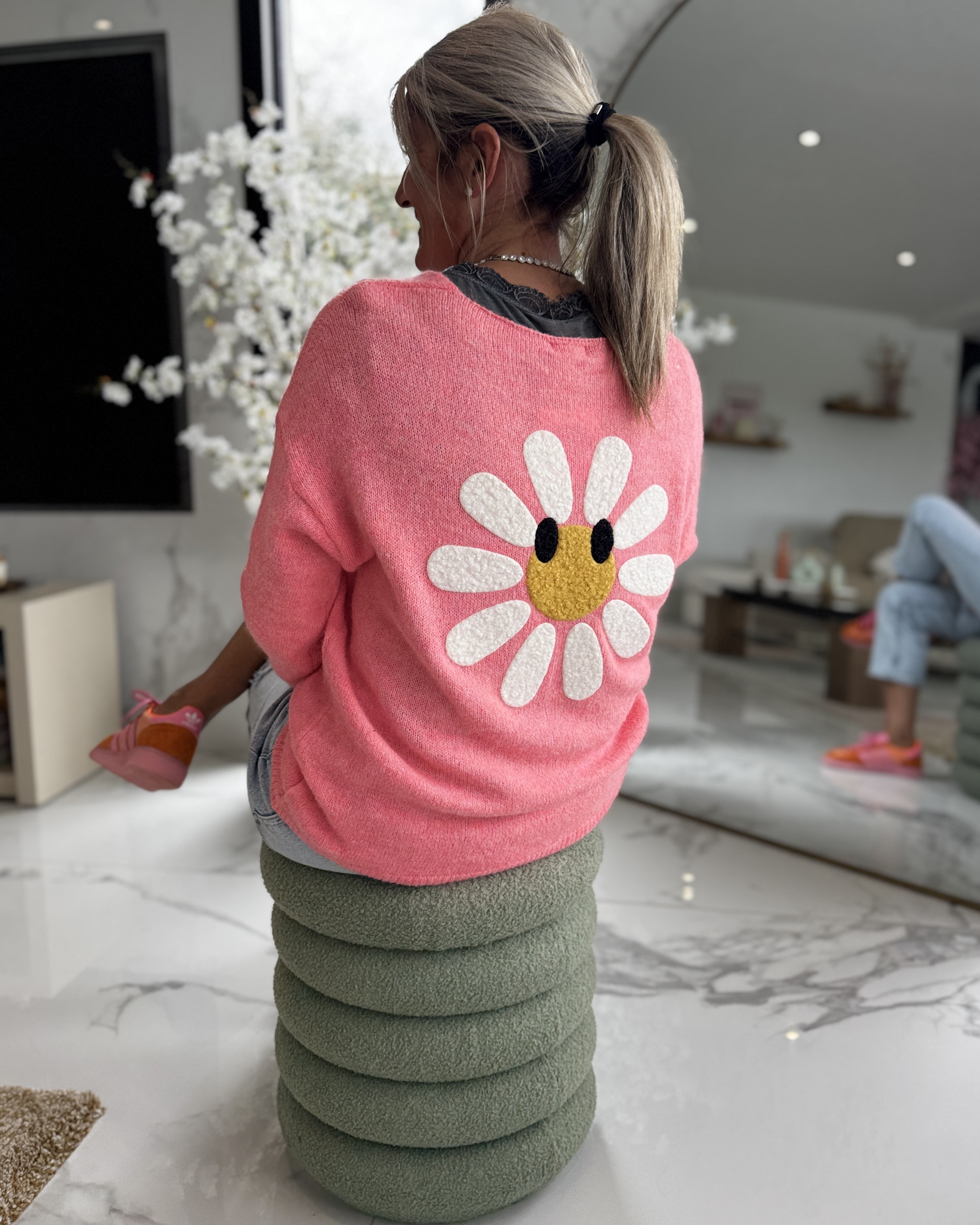 Pull marguerite rose