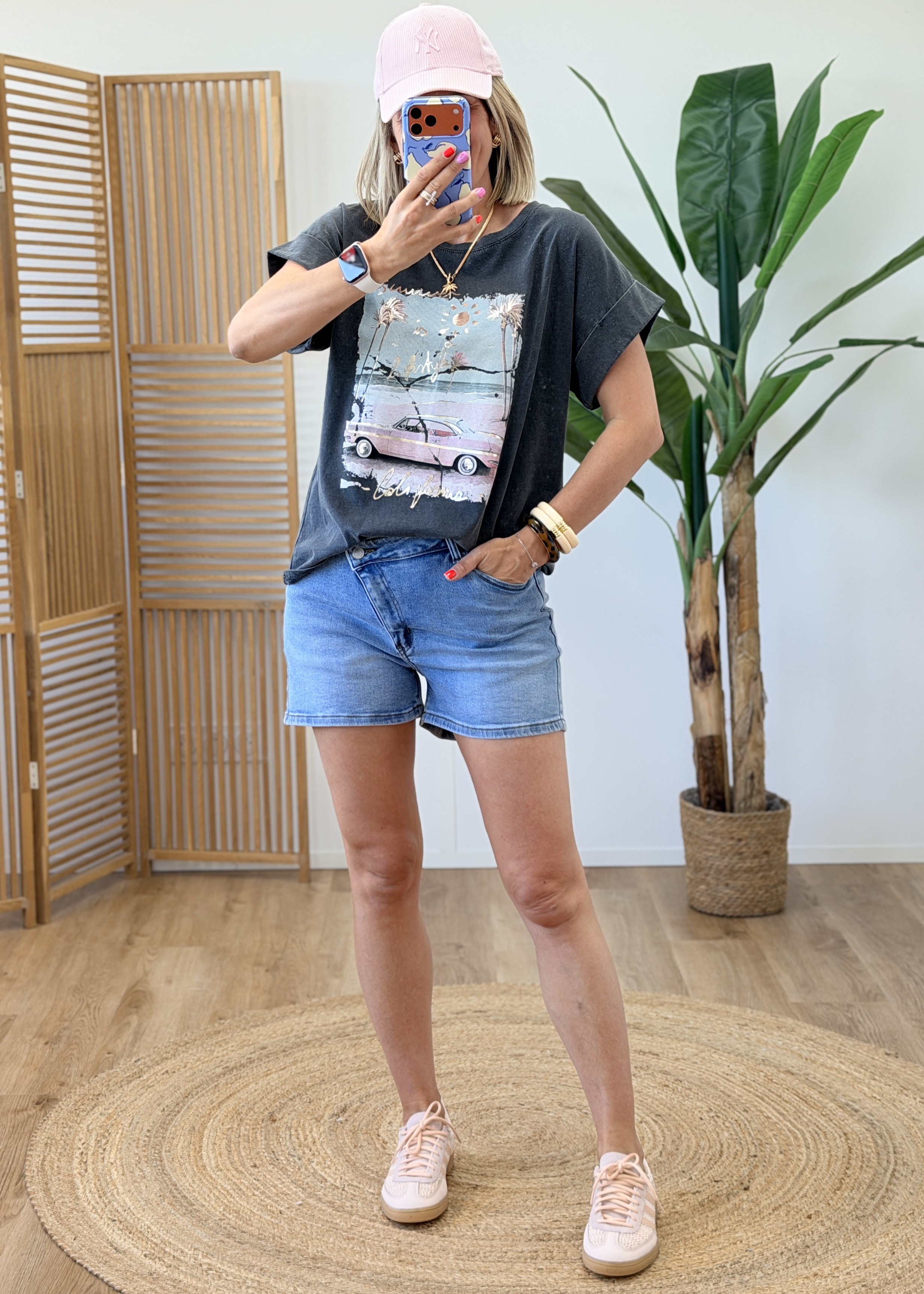 Short Nina