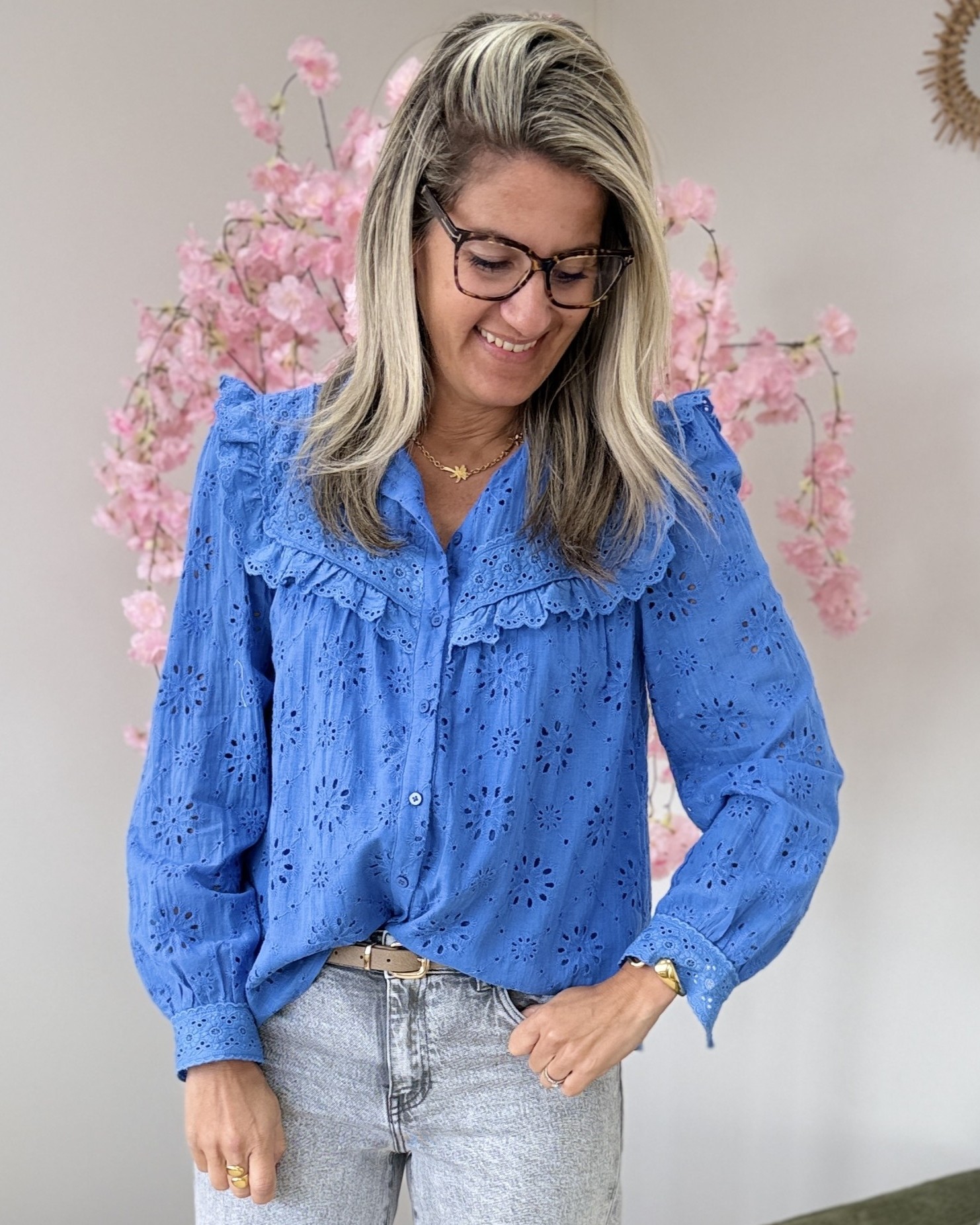 Chemise broderie anglaise bleue