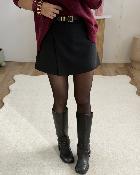 Jupe short ceinturée noire