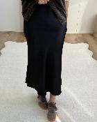 Jupe satinée noire