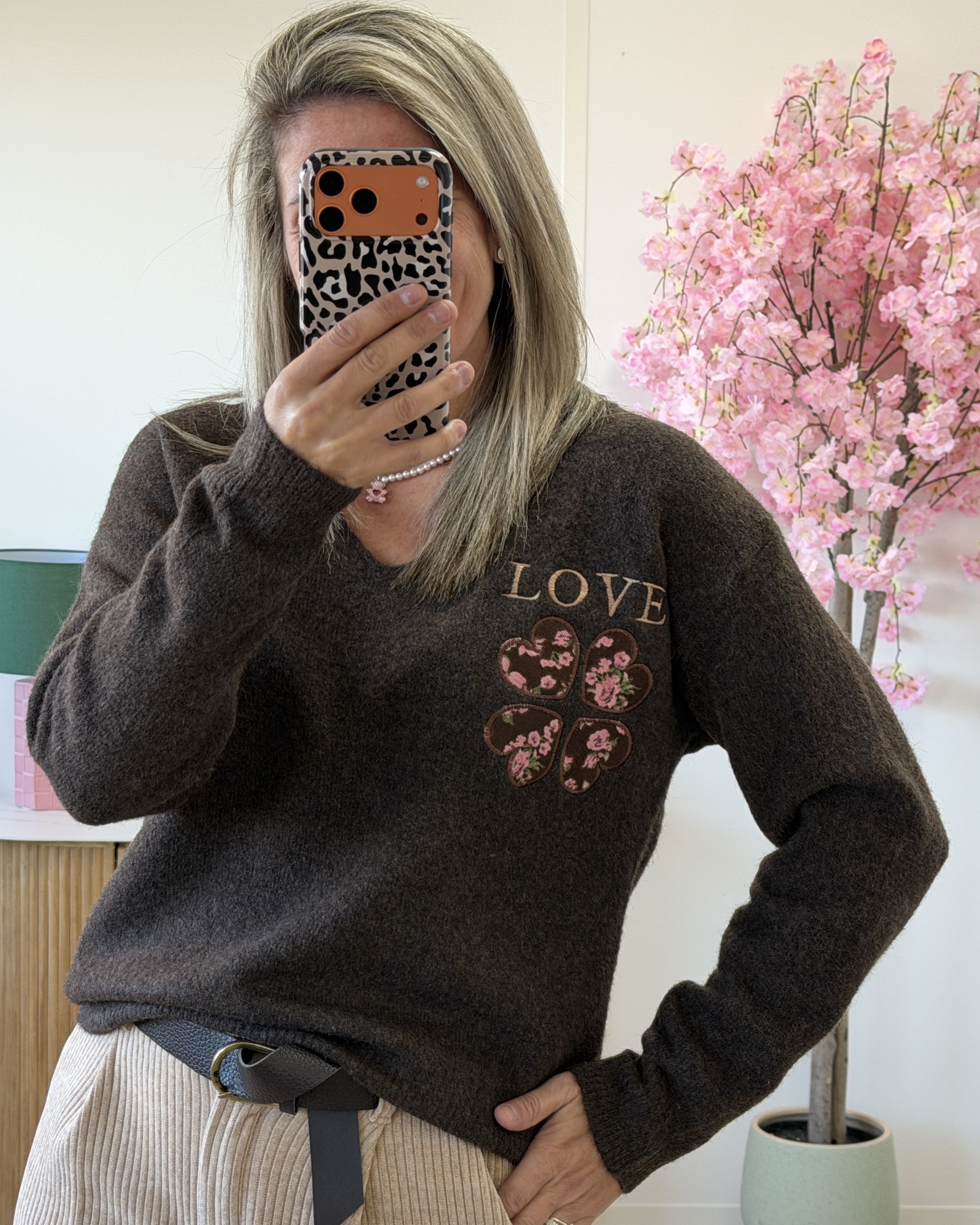 Pull Nayeli choco
