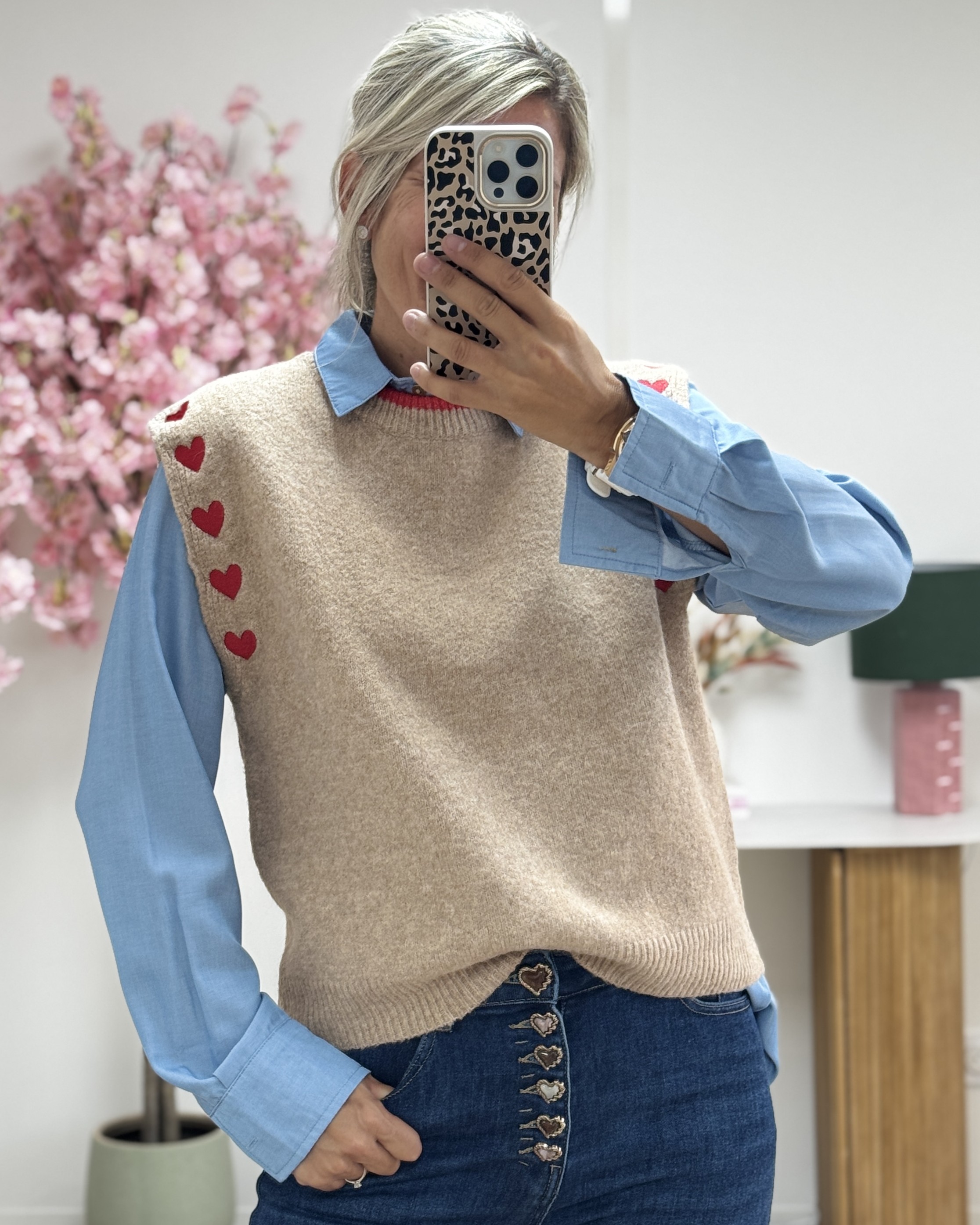 Pull sans manches coeurs