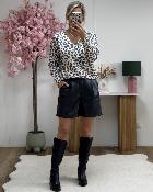 Short en simili cuir