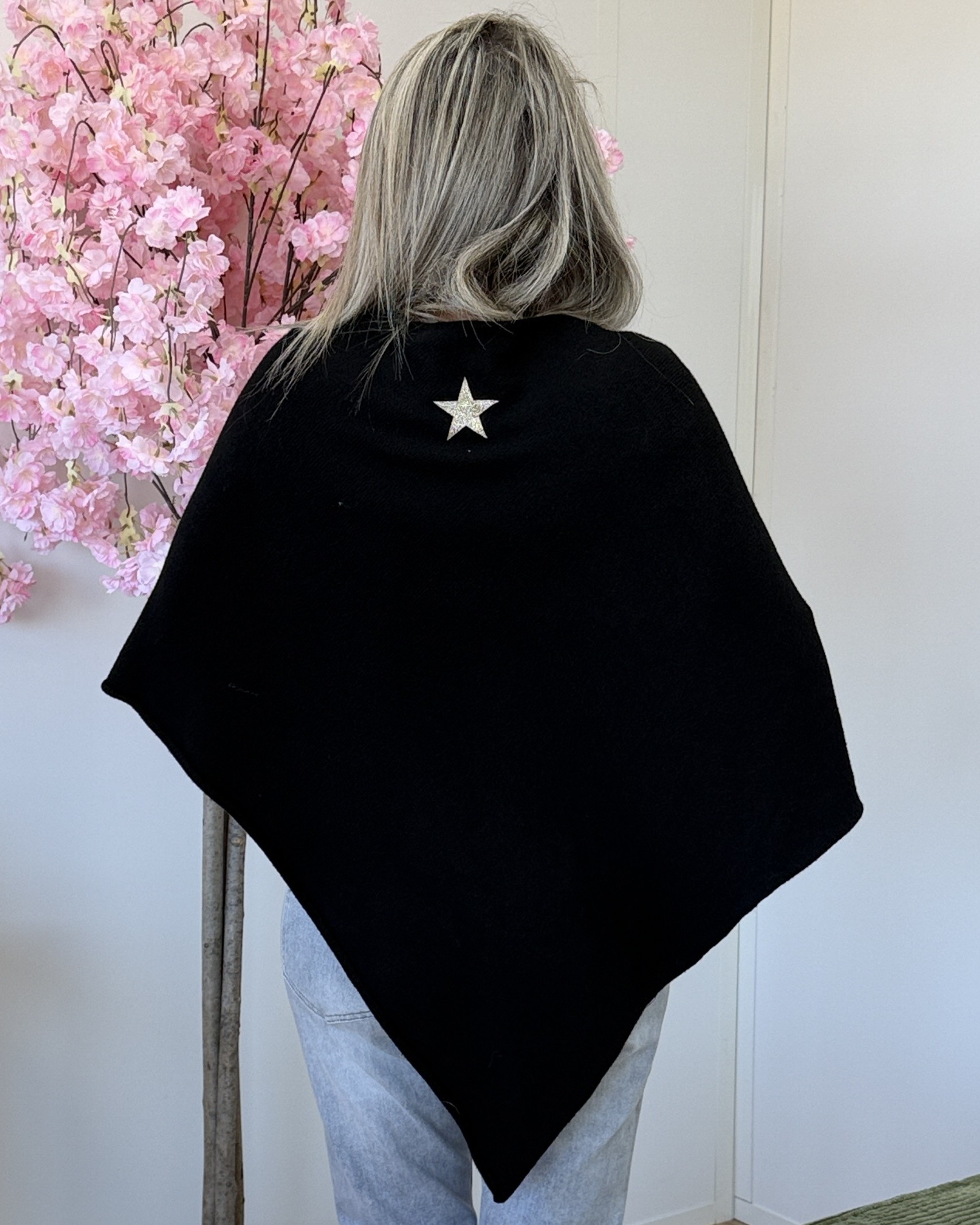 Poncho noir