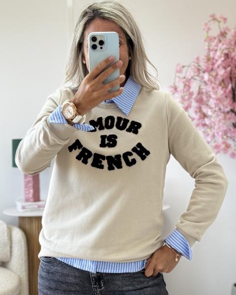Sweat Amour is french beige