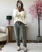Pull la tete dans les etoiles beige