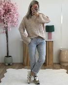 Pull avec foulard camel