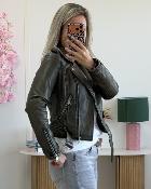 Perfecto kaki delavé