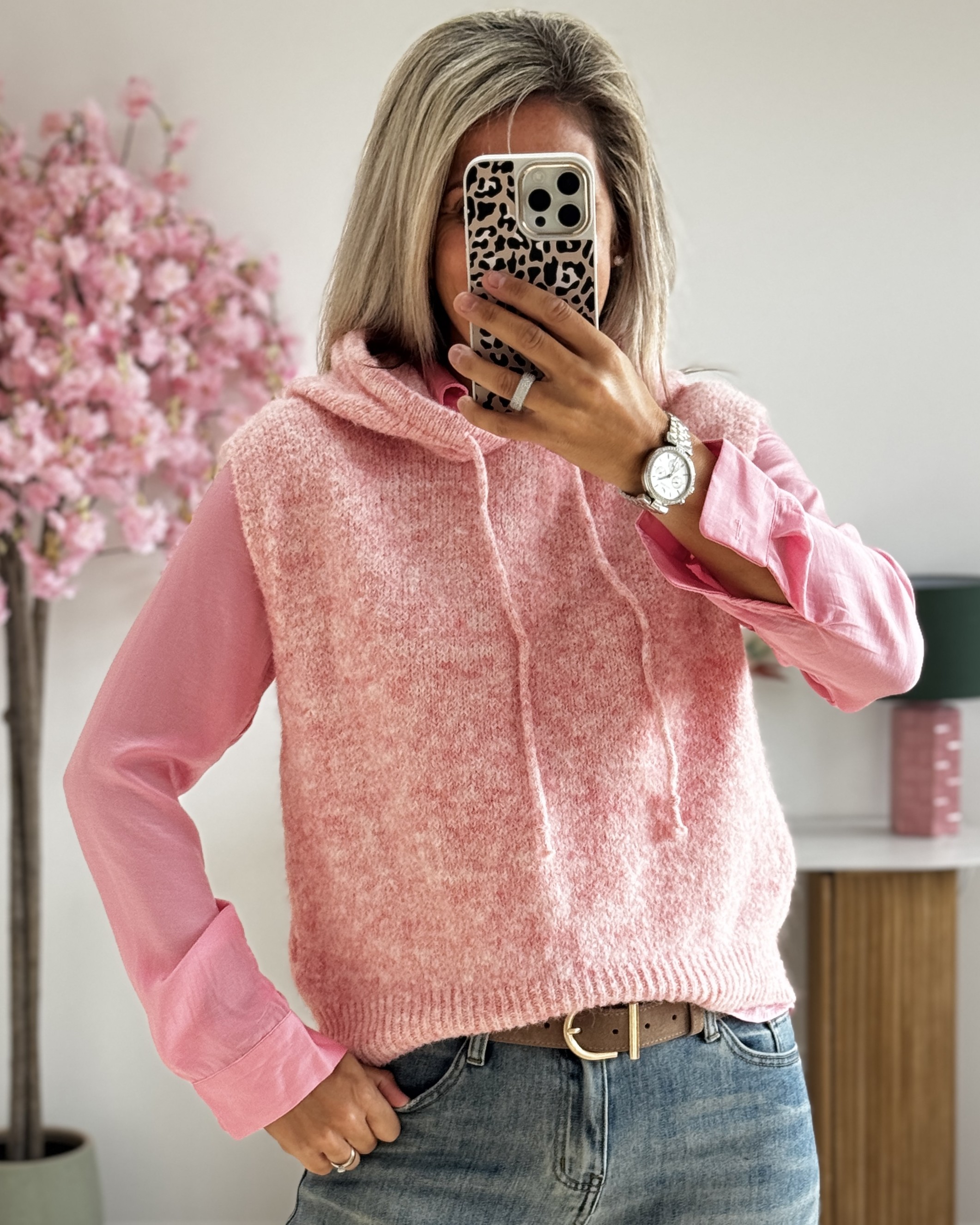 Pull Sully rose