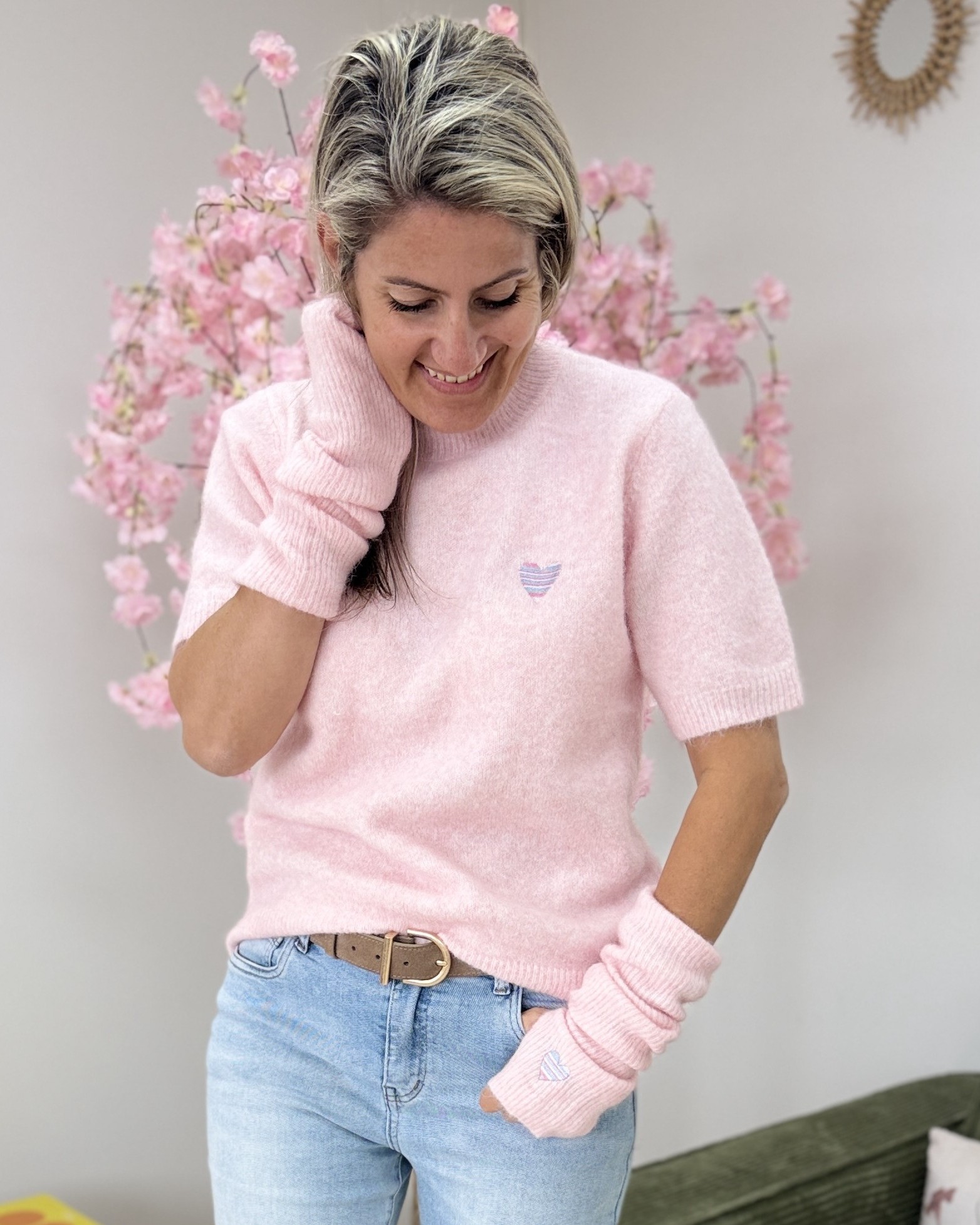 Pull avec mitaines rose