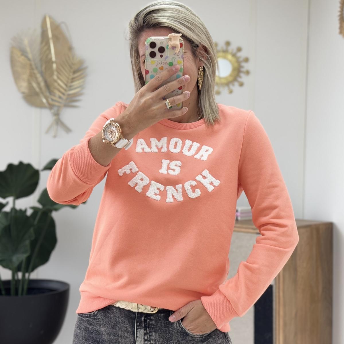 Sweat Amour is french saumon