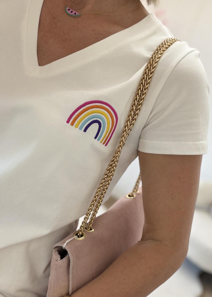 T shirt rainbow