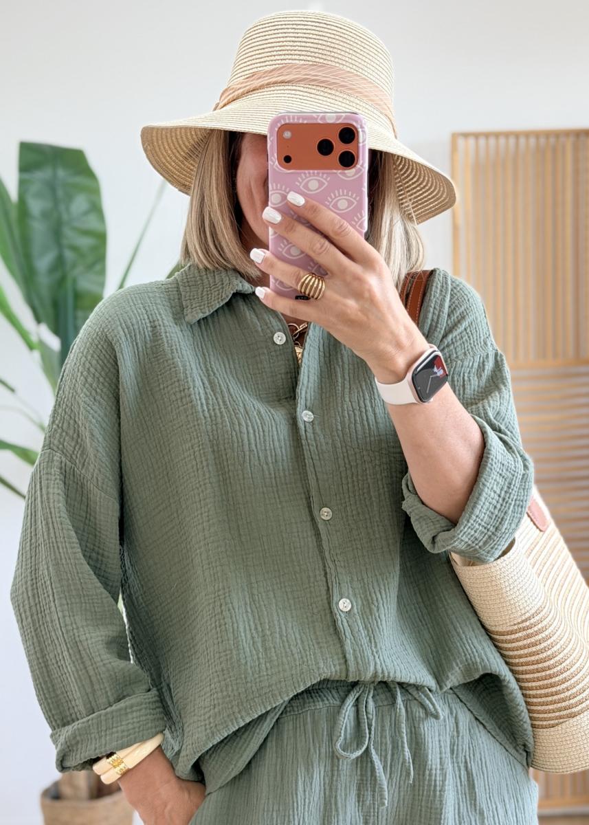 Ensemble Cora kaki