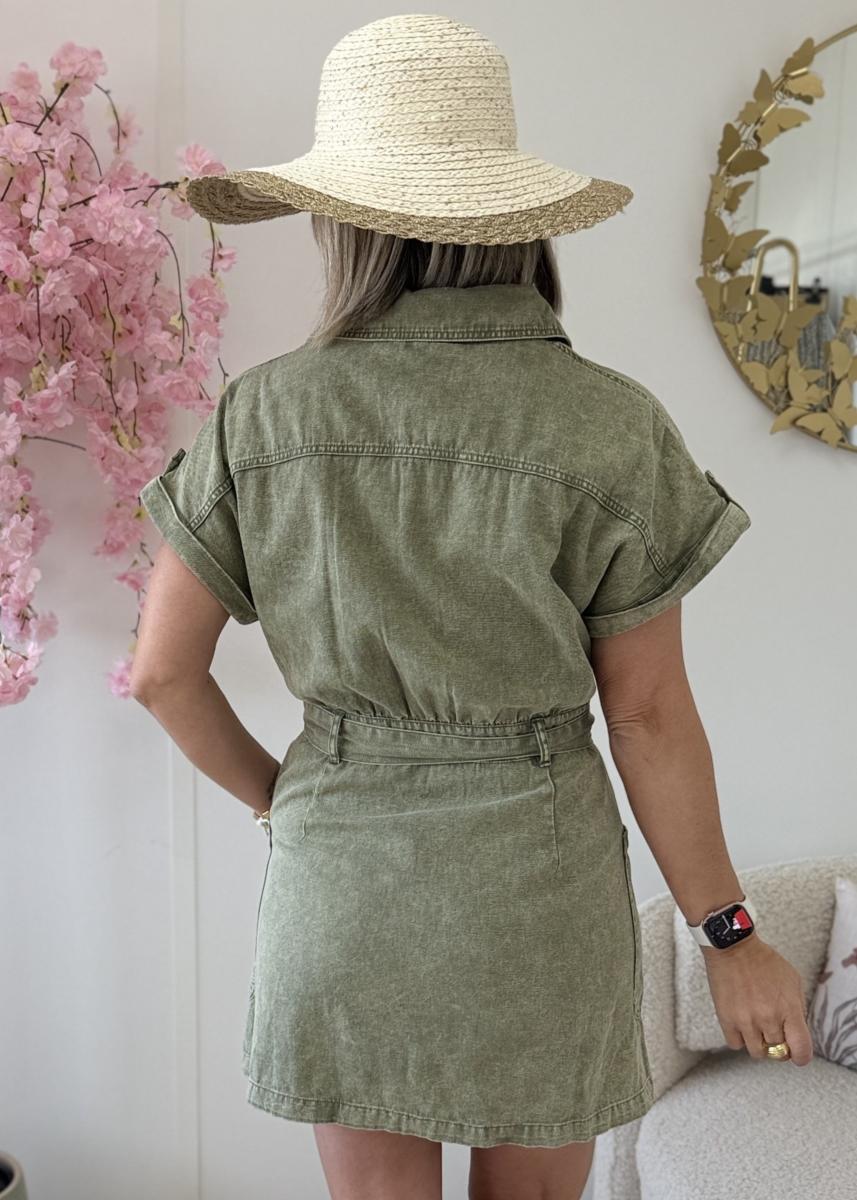 Robe Isaac kaki