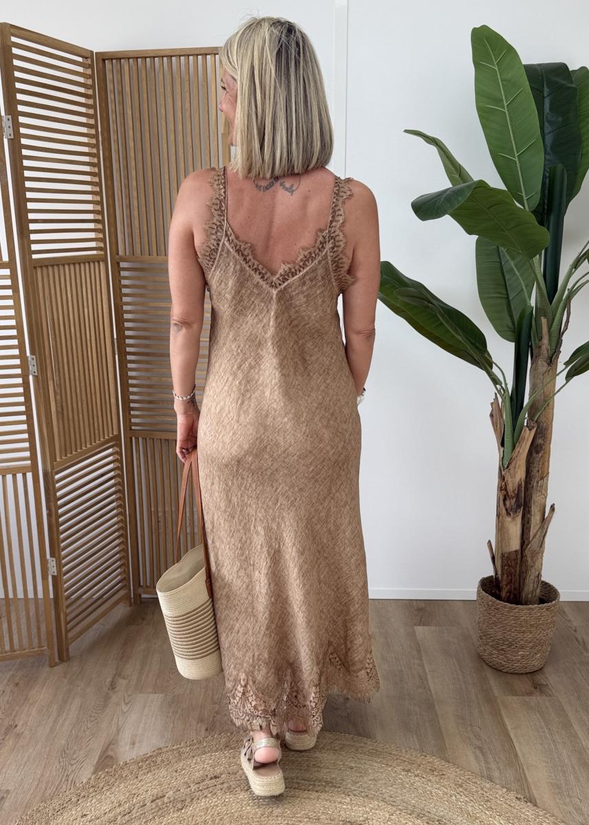 Robe en lin camel